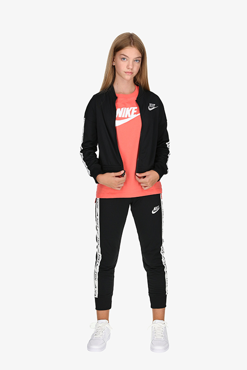 <center><b>Savršen Nike komplet</center></b>
