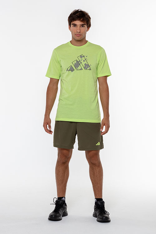 <center><b>adidas Essentials</center></b>