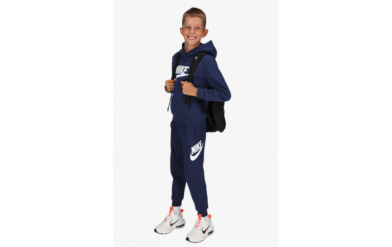 NIKE ЗА МОМЧЕТА