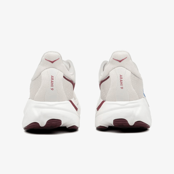 Hoka Arahi9 