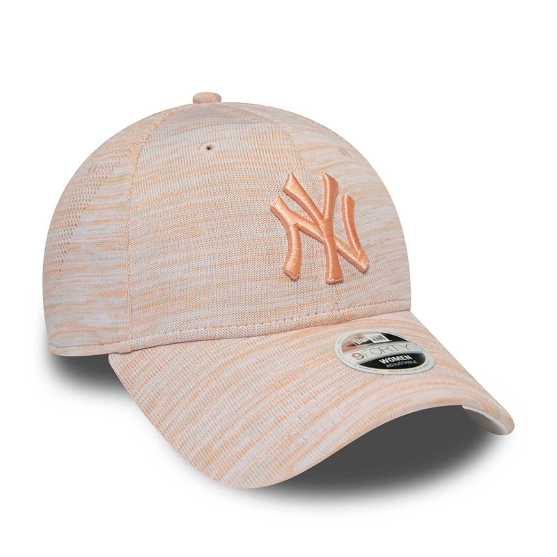 New Era ENGINEERED FIT 9FORTY NEYYAN 