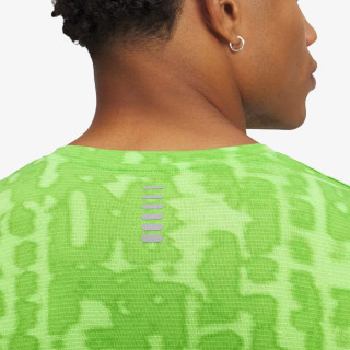 Under Armour Тениска UA LAUNCH PRINTED SS 