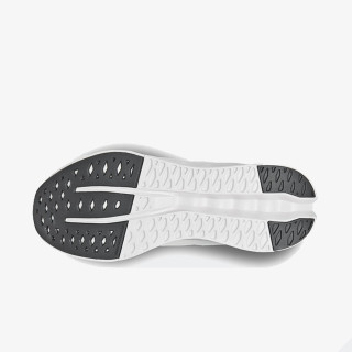 On Cloudsurfer 