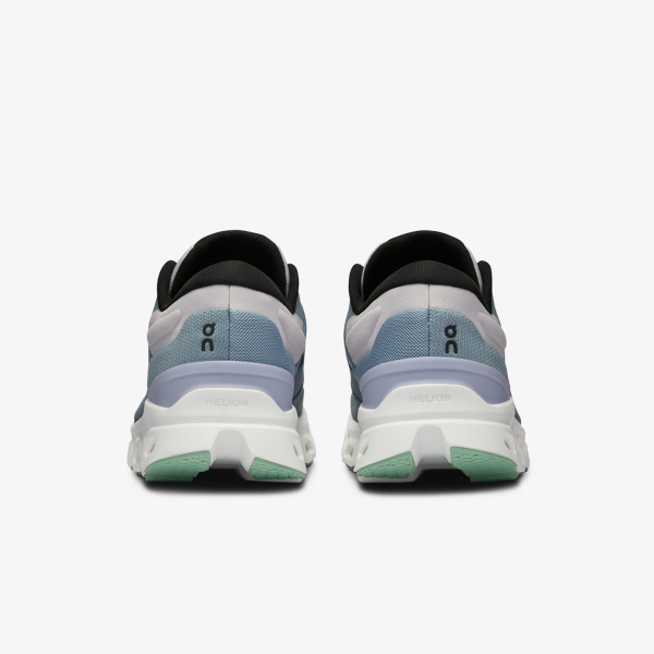 On Cloudstratus 3 