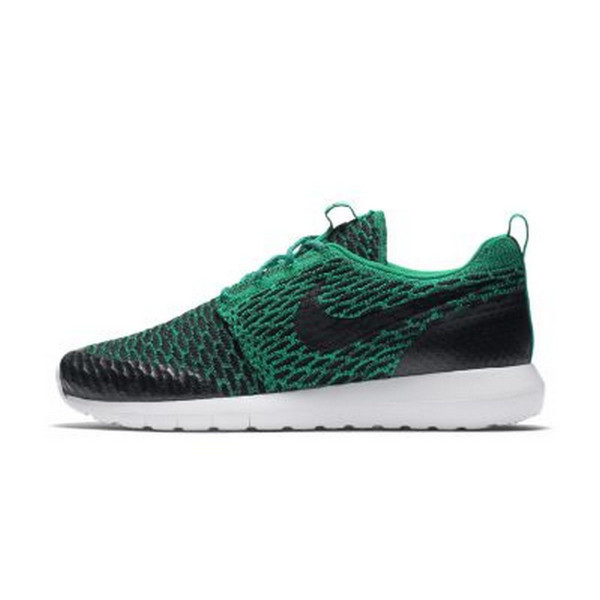 Nike NIKE ROSHE NM FLYKNIT SE 