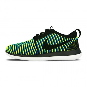 Nike W NIKE ROSHE TWO FLYKNIT 