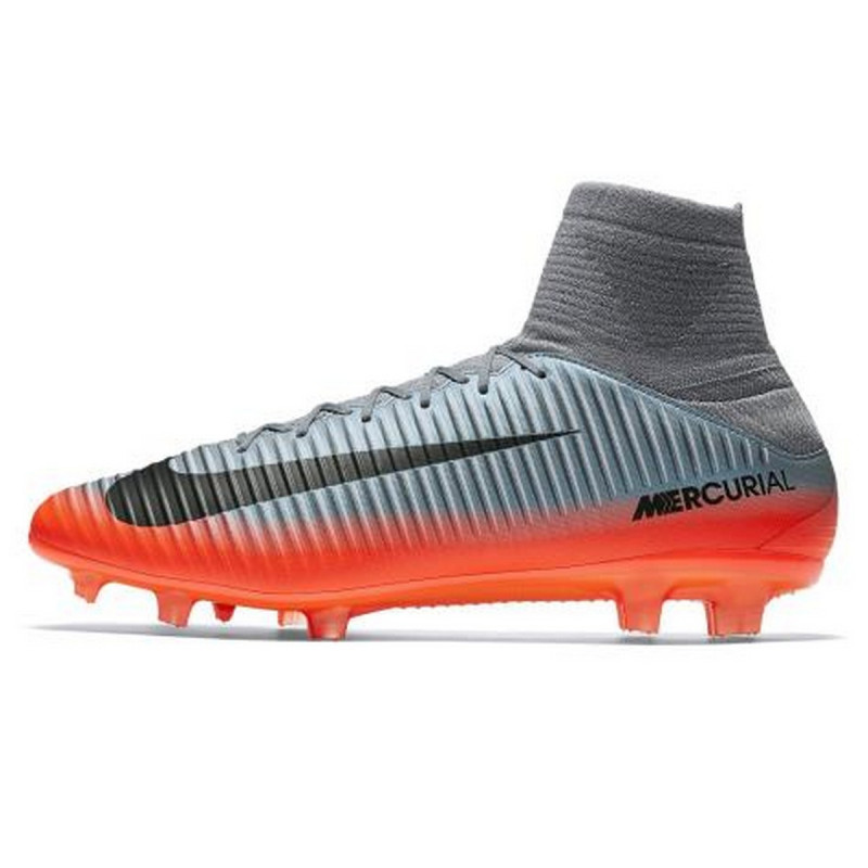 Nike Футболни обувки MERCURIAL VELOCE III DF CR7 FG 