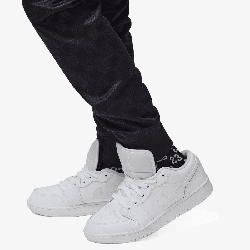 Nike Monogram 