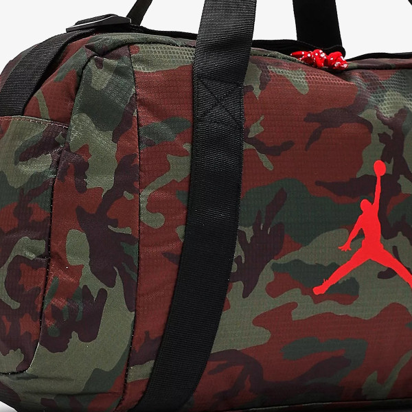 Nike Чанта JAN JORDAN ESSENTIALS DUFFLE 