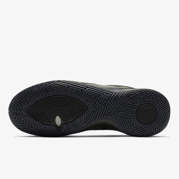 Nike KYRIE FLYTRAP II 