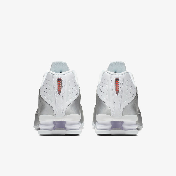 Nike Shox R4 