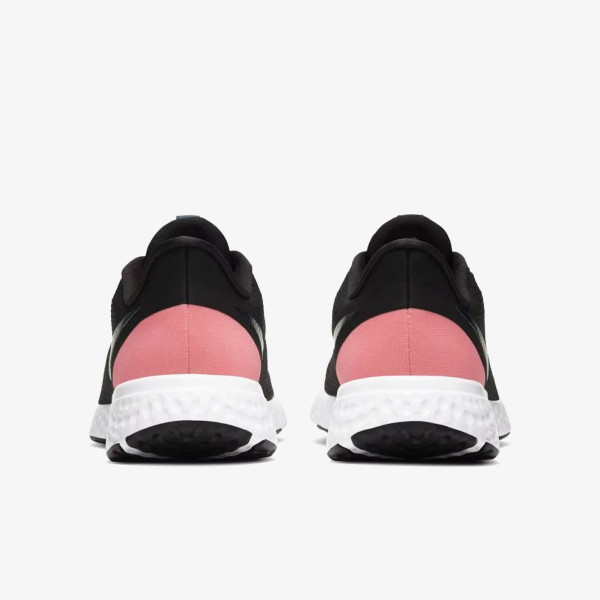 Nike WMNS NIKE REVOLUTION 5 