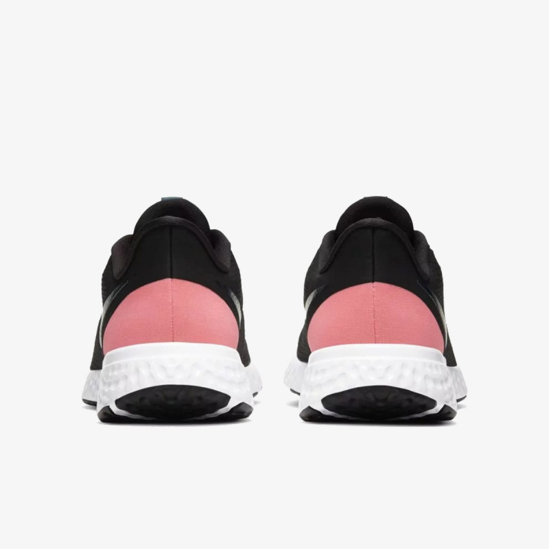 Nike WMNS NIKE REVOLUTION 5 
