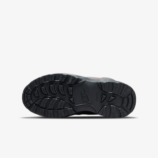 Nike Manoa 