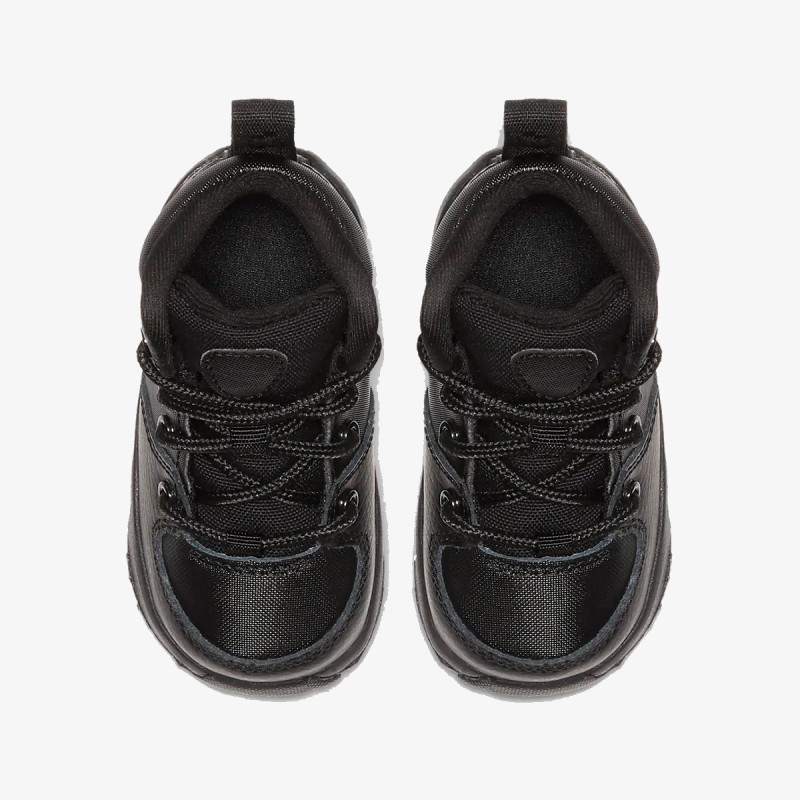 Nike Manoa 