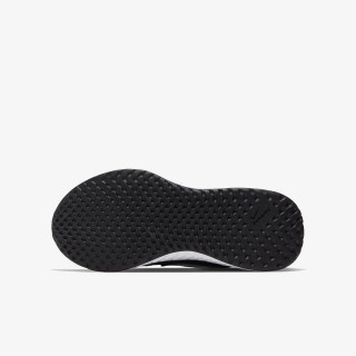 Nike Revolution 5 