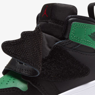 Nike SKY JORDAN 1 BT 