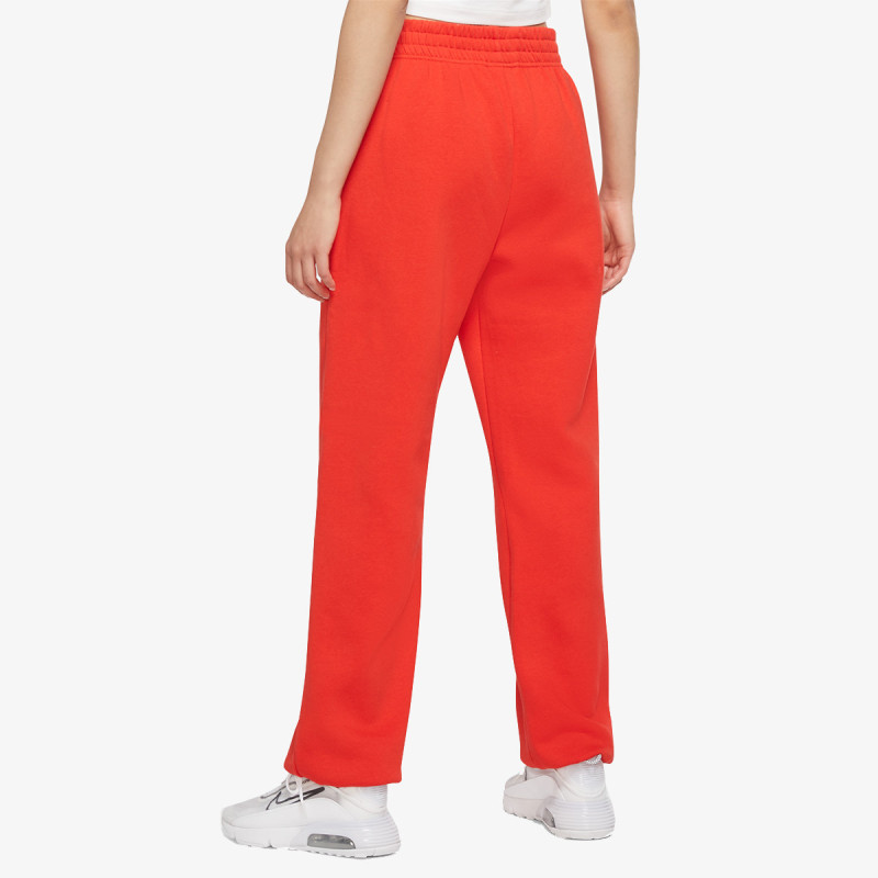 Nike Sportswear Essential Collection 
