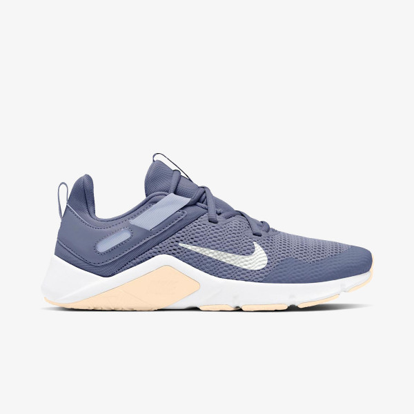 wmns nike legend essential