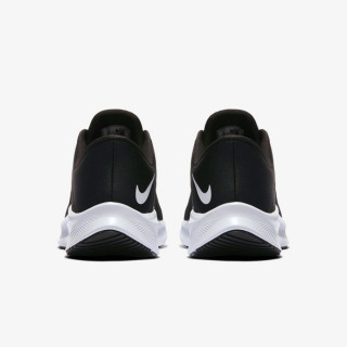 Nike QUEST 3 