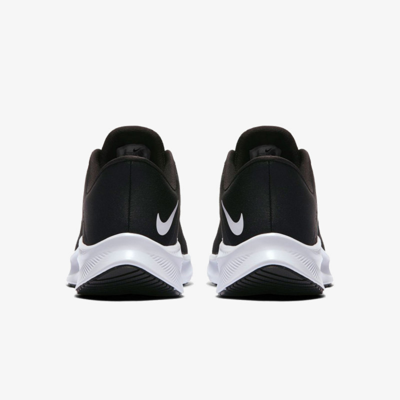 Nike QUEST 3 