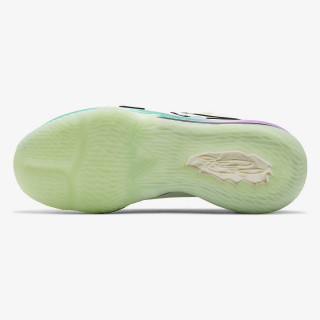 Nike LEBRON XVII LOW 