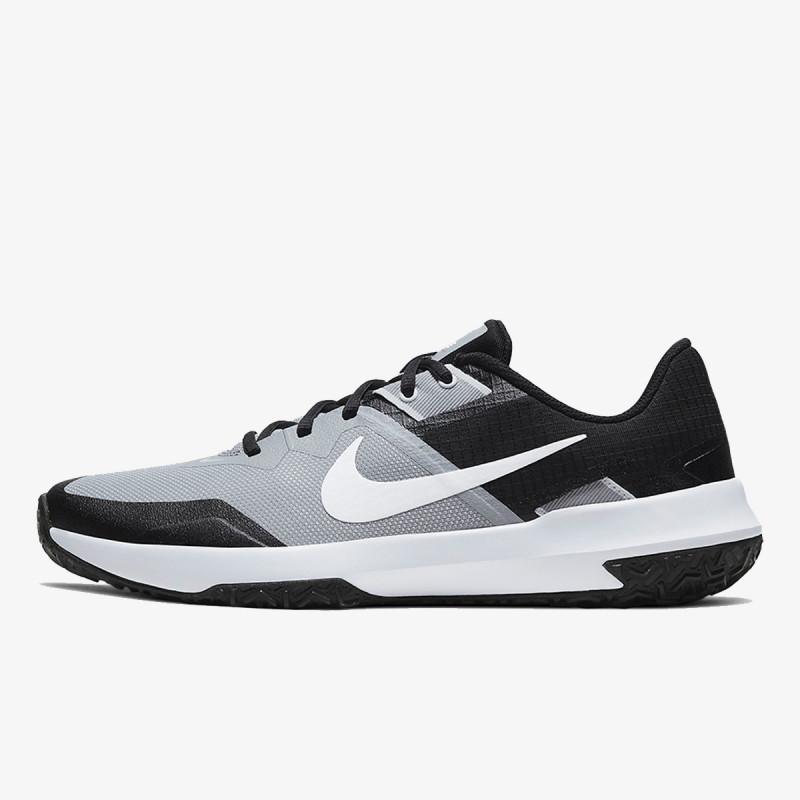 nike varsity compete tr 3 black