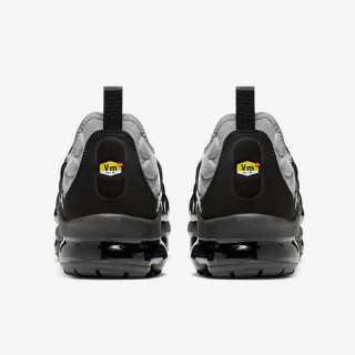 Nike AIR VAPORMAX PLUS 