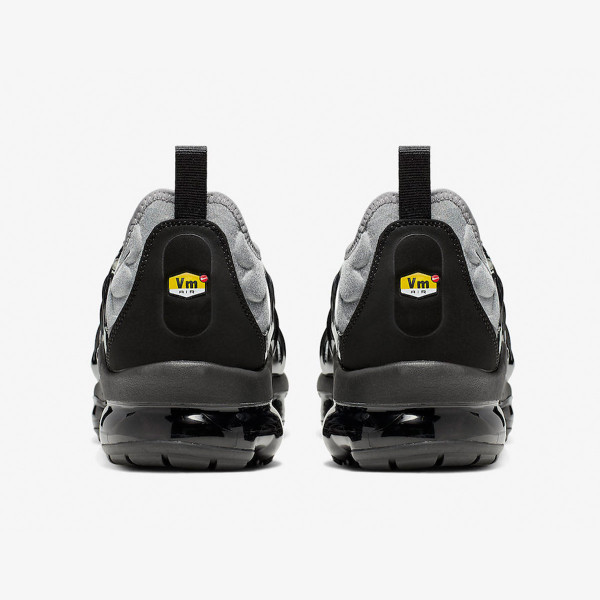 Nike AIR VAPORMAX PLUS 