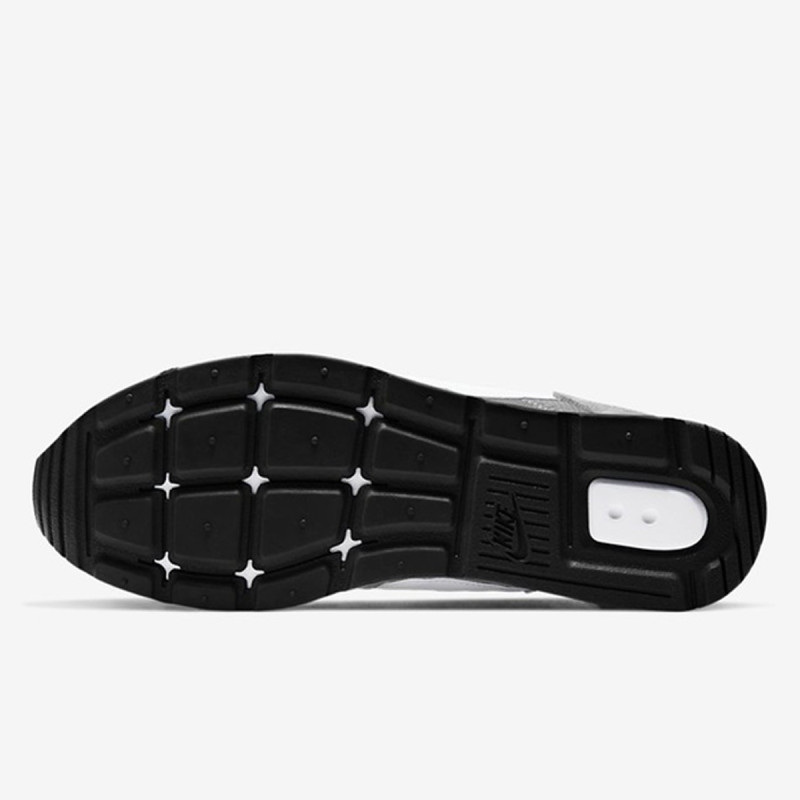 Nike NIKE VENTURE RUNNER 