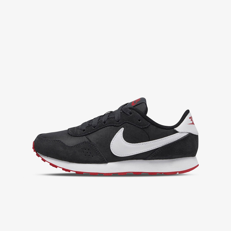 Nike MD Valiant 