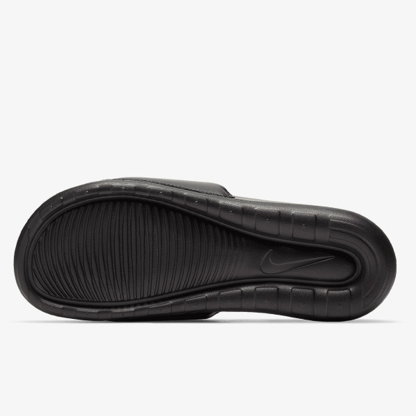 Nike Victori One 