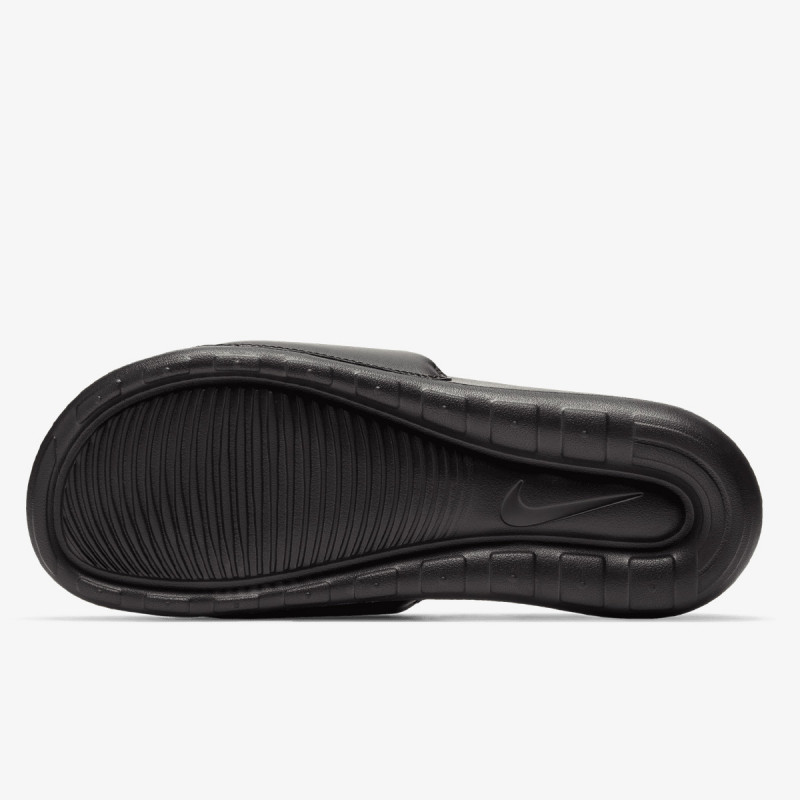 Nike Victori One 