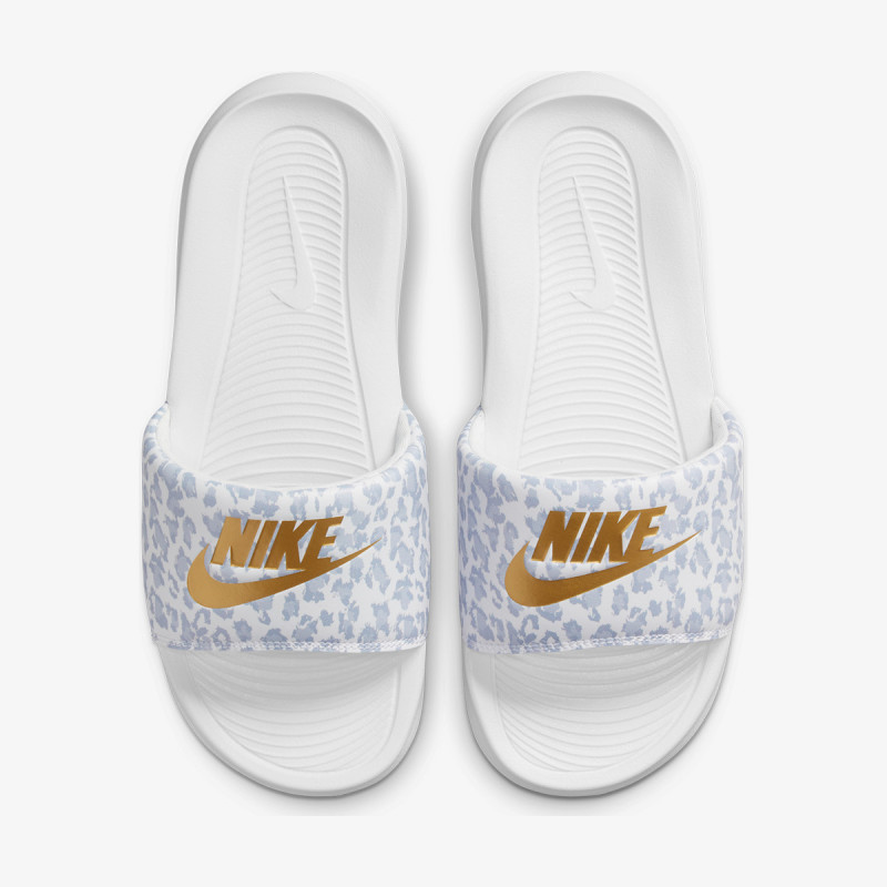 Nike VICTORI ONE 