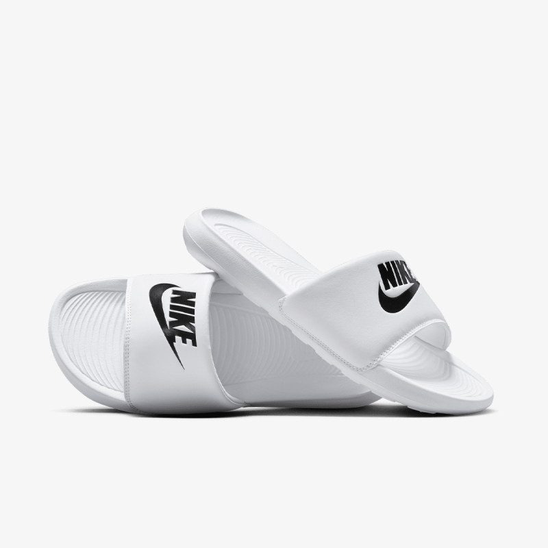Nike VICTORI 