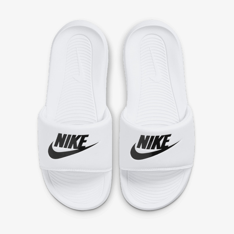 Nike VICTORI 