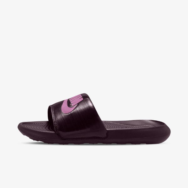 Nike Victori One 