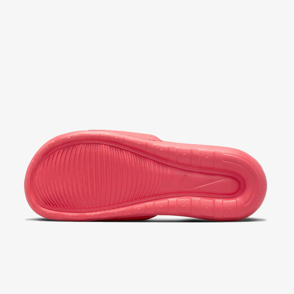 Nike Чехли W NIKE VICTORI ONE SLIDE 