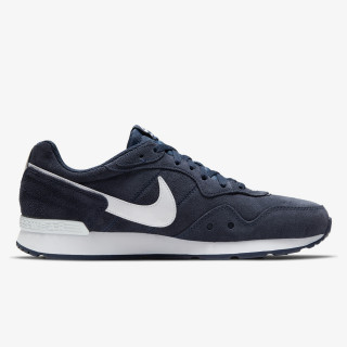 Nike Venture Runner 