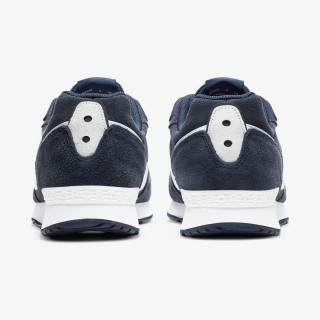 Nike Venture Runner 