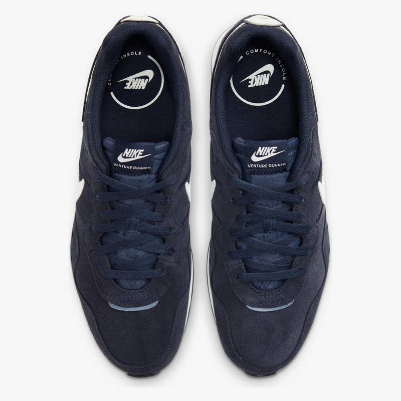 Nike Venture Runner 