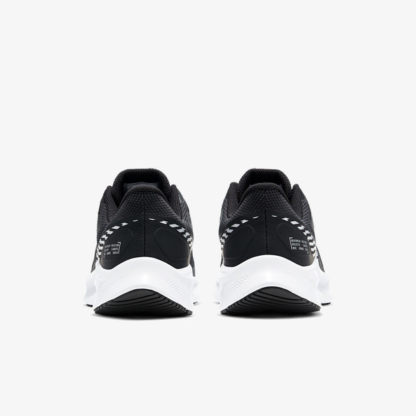 Nike NIKE QUEST 3 SHIELD 
