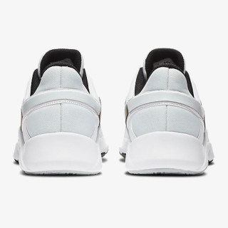Nike Legend Essential 2 