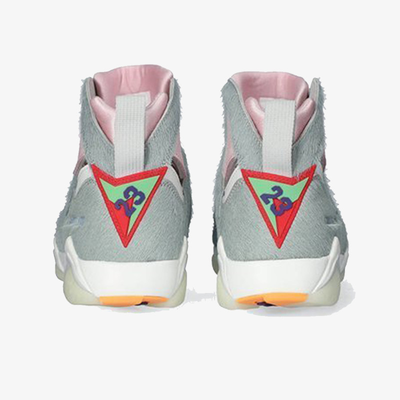 Nike AIR JORDAN 7 RETRO SE 