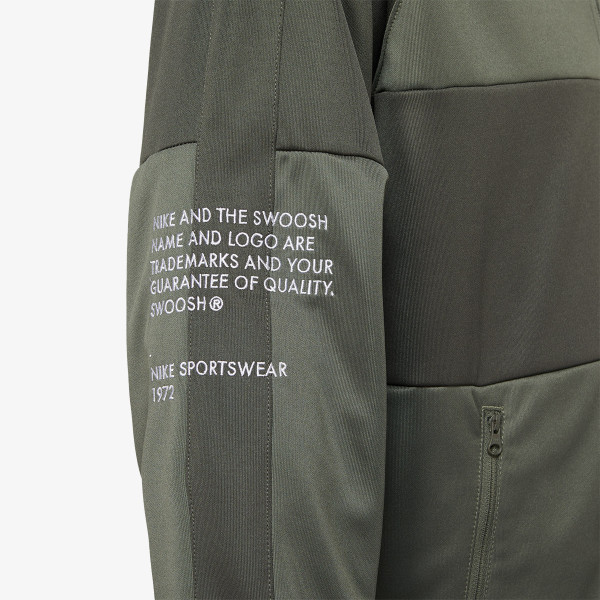 Nike Sportswear Swoosh 