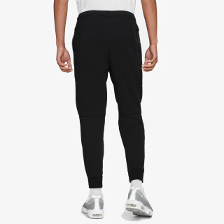 Nike SPORTSWEAR TECH 
