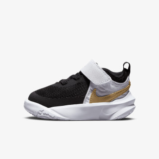 Nike TEAM HUSTLE D 10 TD 