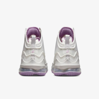 Nike LEBRON XIX 