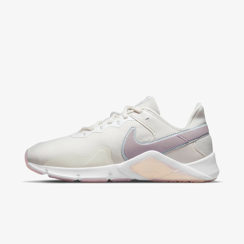 Nike Legend Essential 2 Premium 