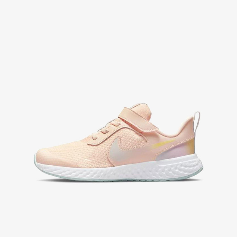 Nike REVOLUTION 5 SE 